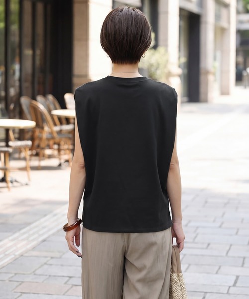 STYLE DELI(スタイルデリ)の「接触冷感Wタックカットソートップス(Tシャツ/カットソー・レディース・ブラック/イエロー/ホワイト・FREE)」の11枚目の写真
