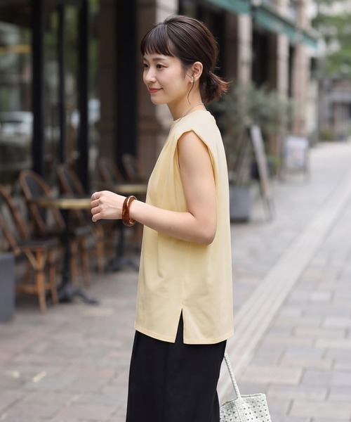 STYLE DELI(スタイルデリ)の「接触冷感Wタックカットソートップス(Tシャツ/カットソー・レディース・ブラック/イエロー/ホワイト・FREE)」の13枚目の写真