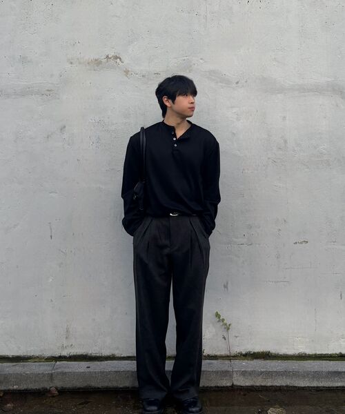 WORK ON BODY OFF（ワークオンボディオフ）の「レスティッド セミオーバーフィット ヘンリーネック ニット [ブラック]（ニット/セーター・メンズ・ブラック・LARGE/MEDIUM/X-LARGE/XX-LARGE/SMALL）」の3枚目の写真
