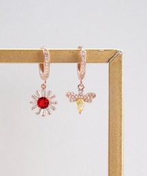 ハチ×フラワ-ピアス