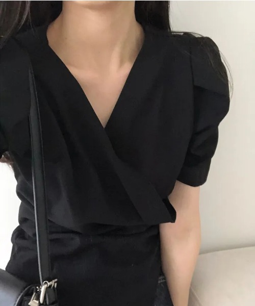 semuse(セミューズ)の「カシュクールアシメトリー高見え美人ブラウス(シャツ/ブラウス・レディース・ブラック/アイボリー・FREE)」の18枚目の写真