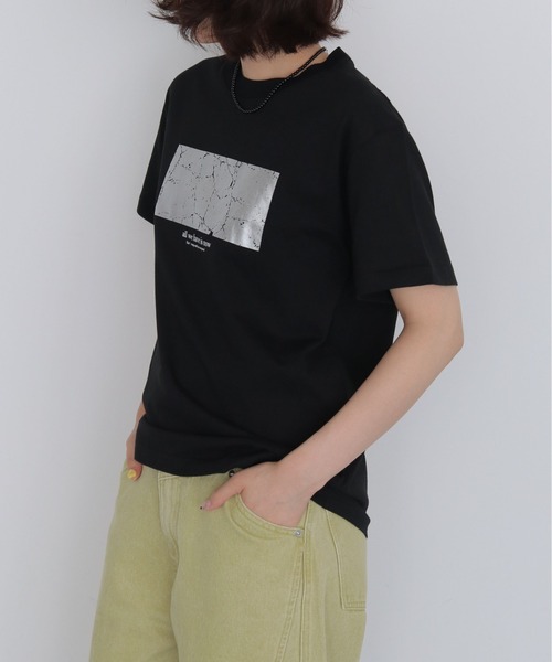 HER CLOSET(ハークローゼット)の「【HER CLOSET】クラッシュ箔 Tシャツ CRASHED FOIL T-SHIRT(Tシャツ/カットソー・レディース・ブラック/オフホワイト・L/M/S)」の14枚目の写真