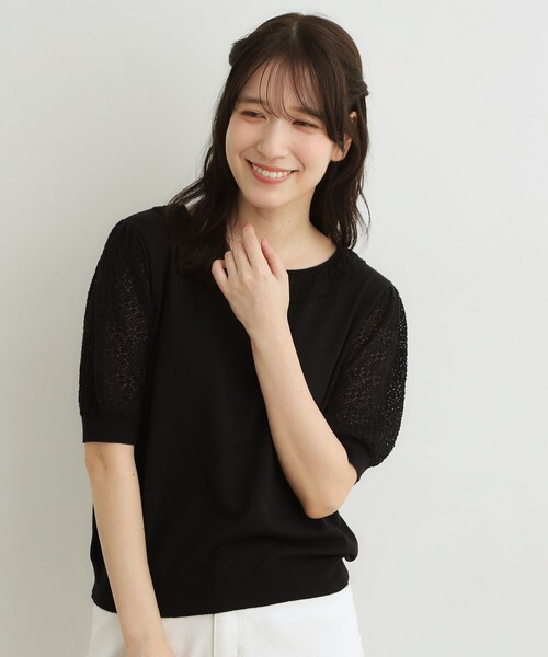 LAURA ASHLEY(ローラアシュレイ)の「【洗える/調温機能糸使用】かぎ針編み風ラウンドカラープルオーバーニット(ニット/セーター・レディース・アイボリー/ブラック/ボルドー・40/38)」の2枚目の写真