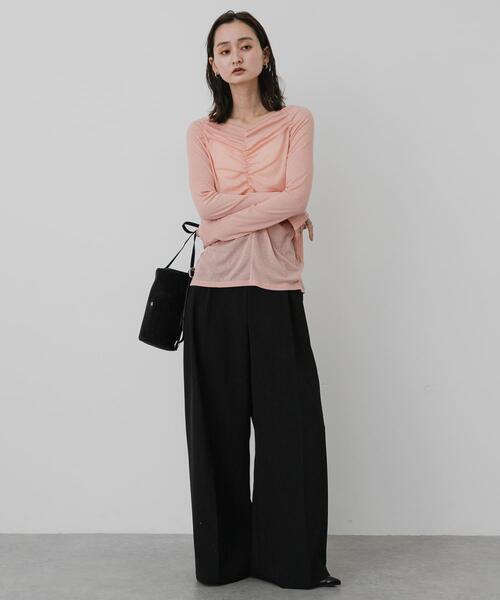 SENSE OF PLACE by URBAN RESEARCH(センスオブプレイスバイアーバンリサーチ)の「シャーリングボートネックトップ(Tシャツ/カットソー・レディース・オフホワイト/ピンク/ブラウン・ONE)」の6枚目の写真