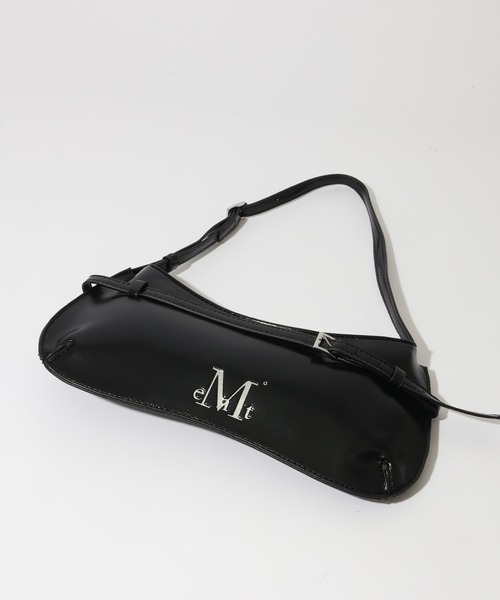 MUCENT(ムセント)の「【MUCENT/ムセント】EREN BELT STRAP LEATHER SHOULDER BAG UNISEX/エレン ベルト ストラップ レザー ショルダーバッグ ユニセックス(ショルダーバッグ・レディース・ブラック・FREE)」の6枚目の写真