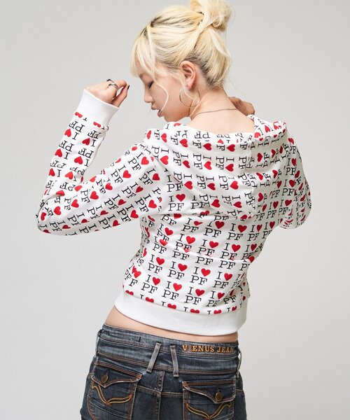WHO'S WHO gallery(フーズフーギャラリー)の「【26AW LOOK掲載品番】I ♡ PF ジップフーディ(パーカー・レディース・サックスブルー/イエロー/オフホワイト/グレー・FREE)」の20枚目の写真
