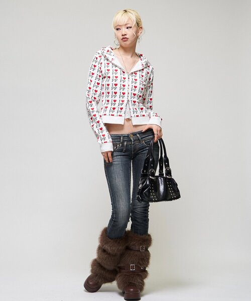 WHO'S WHO gallery(フーズフーギャラリー)の「【26AW LOOK掲載品番】I ♡ PF ジップフーディ(パーカー・レディース・サックスブルー/イエロー/オフホワイト/グレー・FREE)」の21枚目の写真
