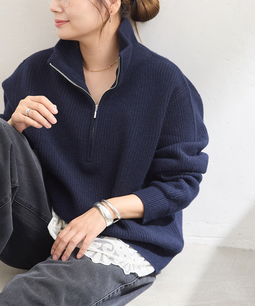 JOURNAL STANDARD(ジャーナルスタンダード)の「COLLINSVILLE ハーフジッププルオーバー(ニット/セーター・レディース・チャコールグレー/レッド/ネイビー・FREE)」の1枚目の写真