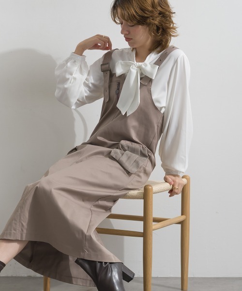 Material（Avenue）（マテリアル）の「【Material】圧縮ツイル メッシュワークポケット アジャスタブルストラップ ジャンパースカート ジャンスカ（ジャンパースカート・レディース・ブラック/ピンクベージュ/ダークカーキ・FREE）」の4枚目の写真