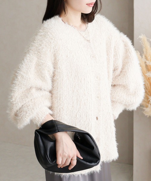 NYLAUS（ナイラス）の「【SG】シャギーニット Uネック カーディガン ニットカーディガン（カーディガン/ボレロ・レディース・レッド/アイボリー/グレイッシュベージュ/グリーン/ネイビー・FREE）」の6枚目の写真