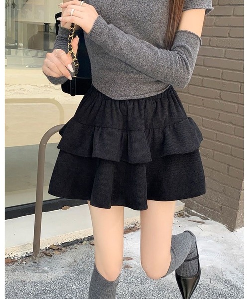 FUNdaysion(ファンデイション)の「ティアードフリルコーデュロイミニスカート(スカート・レディース・モカ/ブラック/ベージュ・M)」の20枚目の写真