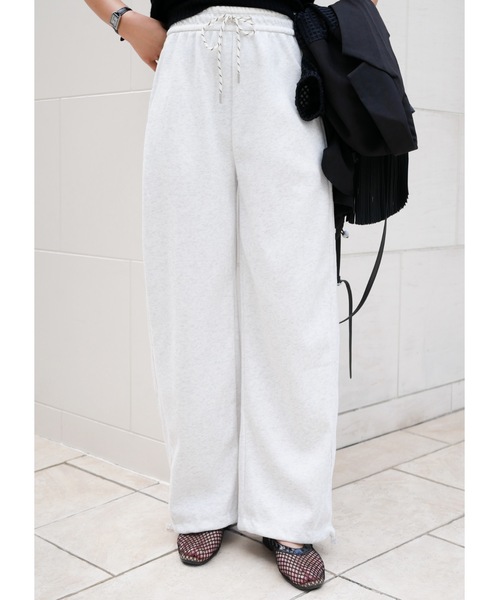 BeBeoD(べベッド)の「バイカラーリラックススウェットパンツ(スウェットパンツ・レディース・アイボリー/グレー/ブラック・フリー)」の6枚目の写真