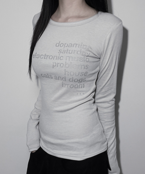 IZROOM(イズルーム)の「タイプ スリムフィット長袖トップス (LIGHT GRAY)(Tシャツ/カットソー・レディース・その他・FREE)」の2枚目の写真