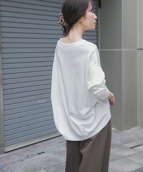 URBAN RESEARCH DOORS(アーバンリサーチドアーズ)の「コットンバックタック長袖プルオーバー 26AW(Tシャツ/カットソー・レディース・キャメル/オフホワイト/ブラック/ブルー系その他・FREE)」の9枚目の写真