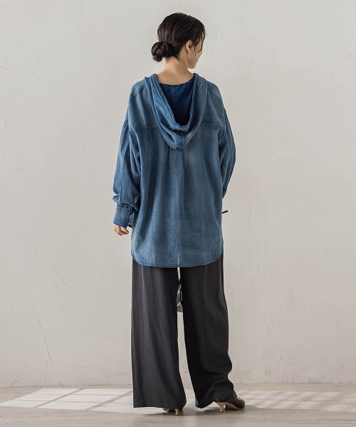 Droite lautreamont(ドロワットロートレアモン)の「シアーデニムフードオーバーシャツ(シャツ/ブラウス・レディース・ブルー/ブラック・M)」の20枚目の写真