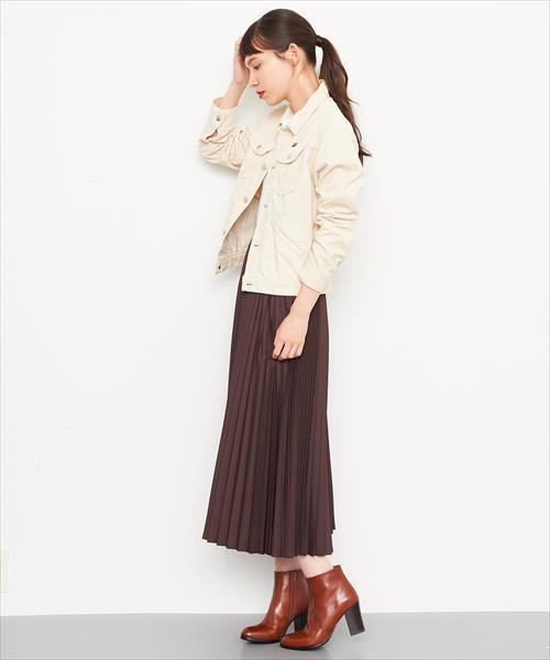 ADAM ET ROPE'（アダムエロペ）の「【Wrangler×ADAM ET ROPE'】コーデュロイジャケット（ブルゾン・レディース・キャメル/キナリ・36/38）」の3枚目の写真