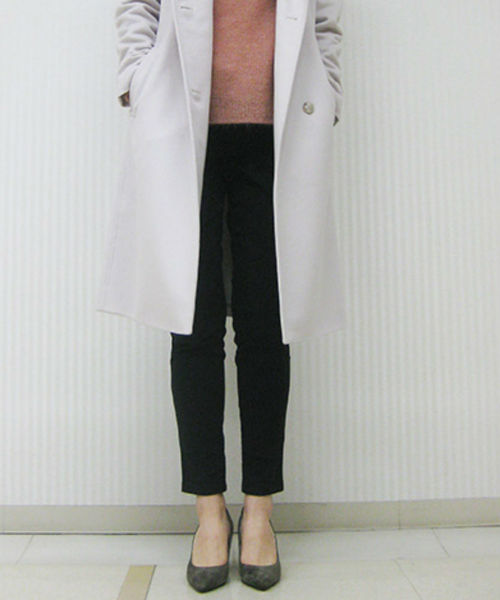 22 OCTOBRE（ヴァンドゥ－オクトーブル）の「【Oggi 12月号掲載】【STORY 11月号掲載】Ｔ／Ｒカルゼ両面起毛（その他パンツ・レディース・ブラック/グレー/ベージュ・40/42/38/36/34/32）」の2枚目の写真