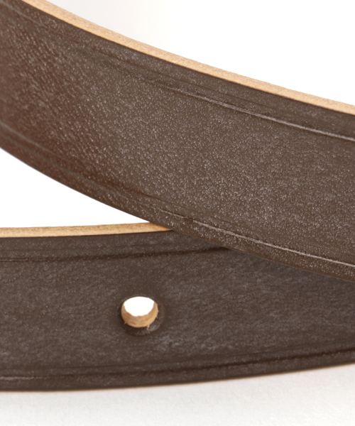 MHL.（エムエイチエル）の「ANTIQUE LEATHER（ベルト・メンズ・ブラック/ブラウン・FREE）」の3枚目の写真