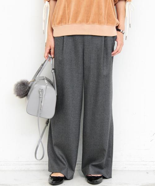 BEAUTY&YOUTH UNITED ARROWS（ビューティーアンドユースユナイテッドアローズ）の「BY サキソニータックワイドパンツ 3◆（その他パンツ・レディース・ベージュ/ブラック/ダークグレー/ワインレッド・MEDIUM/SMALL）」の3枚目の写真