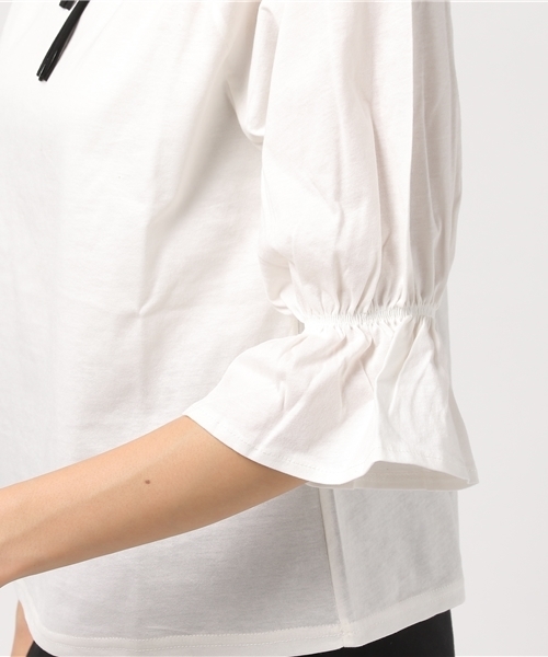 Honeys(ハニーズ)の「チョーカー付プルオーバー(Tシャツ/カットソー・レディース・レッド/オフホワイト/ブラック/カーキ・M/L)」の9枚目の写真