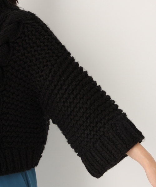 A part by（アパートバイ）の「AW/HANDケーブルタートルネックニット 768605 （ニット/セーター・レディース・オフホワイト/ブラック・FREE）」の7枚目の写真