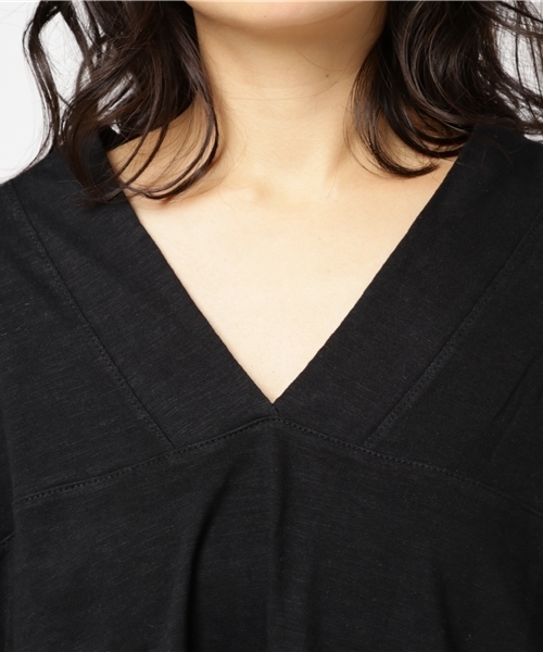 Bab Bou Jeloud（バブブージュルード）の「深Ｖネックゆるカットソー（Tシャツ/カットソー・レディース・オフホワイト/ブラック・38）」の12枚目の写真