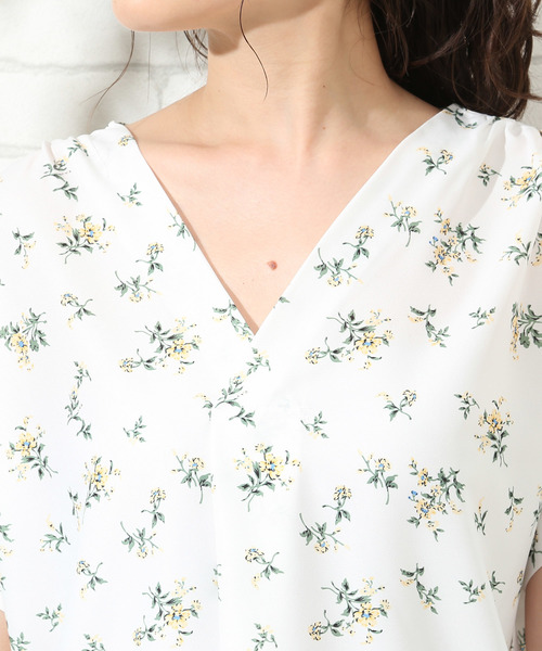 ROPE' PICNIC(ロペピクニック)の「花柄/ドット袖リボンブラウス(シャツ/ブラウス・レディース・ホワイト/ホワイト系その他/ネイビー/ブラック・38/40)」の9枚目の写真