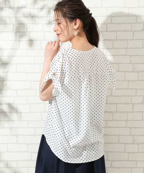 ROPE' PICNIC(ロペピクニック)の「花柄/ドット袖リボンブラウス(シャツ/ブラウス・レディース・ホワイト/ホワイト系その他/ネイビー/ブラック・38/40)」の15枚目の写真