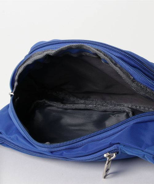 SPIGA（スピーガ）の「ﾅｲﾛﾝｳｴｽﾄﾎﾟｰﾁA（ボディバッグ/ウエストポーチ・レディース・ブラック/ブルー/ボルドー・FREE）」の6枚目の写真