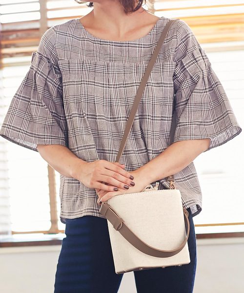 KOBE LETTUCE（コウベレタス）の「ショルダー付き2Wayシンプルバケツバッグ＊レディース/ショルダーバッグ/ハンドバッグ[B1195]神戸レタス（ハンドバッグ・レディース・グレイッシュベージュ/ブラック・FREE）」の2枚目の写真