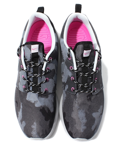 NIKE（ナイキ）の「店舗限定 ナイキ ローシラン WMNS NIKE ROSHERUN PRINT M（スニーカー・メンズ・ブラック/カーキ・26.5cm/27cm/27.5cm/28cm/28.5cm）」の10枚目の写真