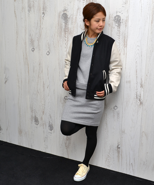 AMERICAN RAG CIE(アメリカンラグシー)の「レザー×メルトンスタジャン/213-GTR-L141-BL015(スタジャン・レディース・ブラック×ホワイト/ブラック×ブラック・FREE)」の3枚目の写真