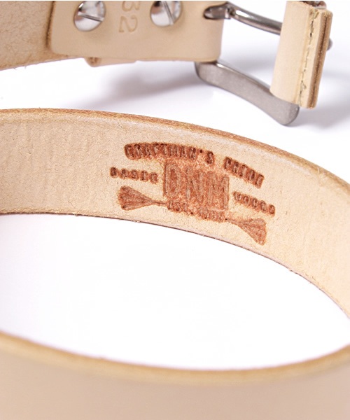 Denime（ドゥニーム）の「AGING LEATHER 30mm SINGLE PING（ベルト・メンズ・オフホワイト・MEDIUM/SMALL/LARGE）」の3枚目の写真
