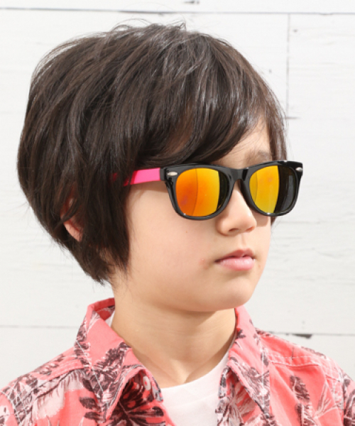BAYFLOW（ベイフロー）の「[KIDS]UVカラーサングラス（サングラス・キッズ・ピンク/イエロー/ブルー/ブラック・FREE）」の4枚目の写真