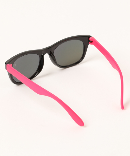 BAYFLOW（ベイフロー）の「[KIDS]UVカラーサングラス（サングラス・キッズ・ピンク/イエロー/ブルー/ブラック・FREE）」の13枚目の写真