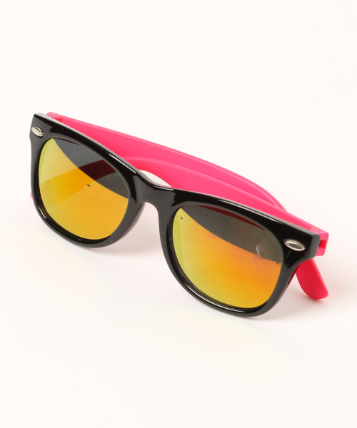 BAYFLOW（ベイフロー）の「[KIDS]UVカラーサングラス（サングラス・キッズ・ピンク/イエロー/ブルー/ブラック・FREE）」の15枚目の写真