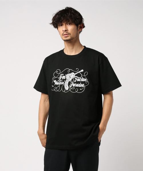 Pledge(プレッジ)の「【Bk】【pledge】ギターガンプリントTシャツ(Tシャツ/カットソー・メンズ・ホワイト/ブラック・MEDIUM/LARGE/X-LARGE)」の2枚目の写真