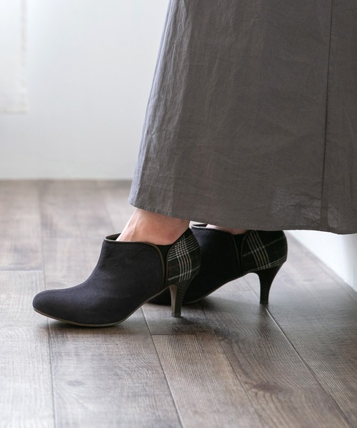 menue（メヌエ）の「バイカラーサイドゴアブーティ（ブーツ・レディース・ブラック/ブラック系その他/ブルー系その他/ブラウン系その他/ネイビー/ブラック系その他2/グレイッシュベージュ/ブルー系その他2/ブルー系その他3/ブラウン系その他2/ベージュ系その他/ダークブラウン/ブラック系その他3・XS/S/M/L/LL/3L/4L）」の13枚目の写真