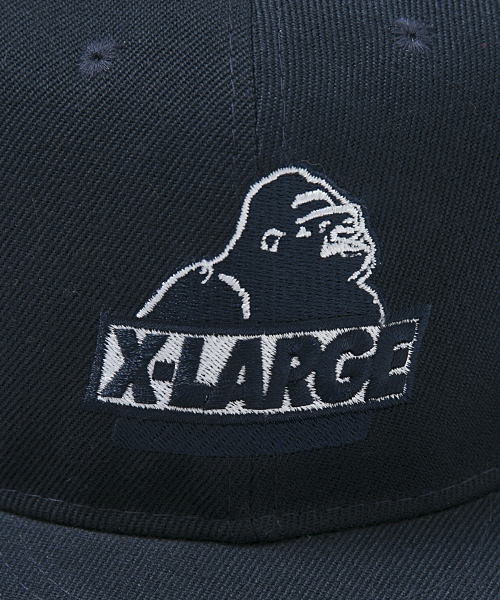 XLARGE（エクストララージ）の「SLANTED OG SNAPBACK CAP（キャップ・メンズ・ブラック/ネイビー/レッド・ONE SIZE）」の6枚目の写真