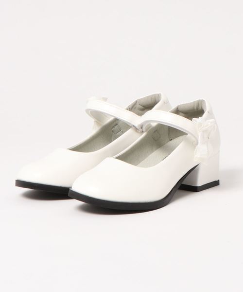 Catherine Cottage（キャサリンコテージ）の「リボンストラップシューズ（ドレスシューズ・キッズ・ホワイト/ブラック・23/24/22/20/18/19/21/22.5/24.5/23.5/21.5）」の2枚目の写真