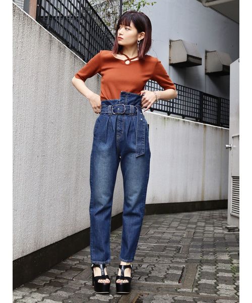 EMODA(エモダ)の「2WAYカッティングトップ(Tシャツ/カットソー・レディース・ブラウン/ブラック/ホワイト/ライム・FREE)」の13枚目の写真