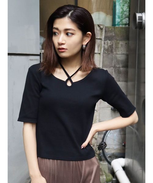 EMODA(エモダ)の「2WAYカッティングトップ(Tシャツ/カットソー・レディース・ブラウン/ブラック/ホワイト/ライム・FREE)」の17枚目の写真