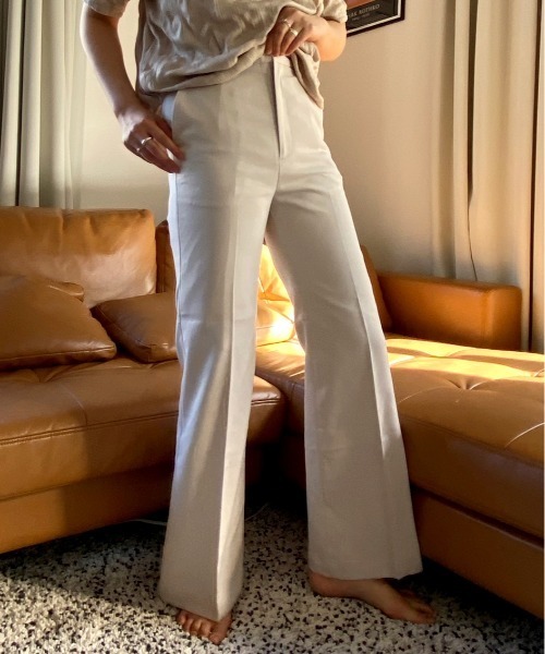 Heather(ヘザー)の「スリムフィットスラックス3 883929(スラックス・レディース・ブラック/アイボリー/ホワイト系その他/イエロー系その他/ピンク系その他/キャメル/グリーン/ホワイト系その他6/ブルー系その他・S/M/L)」の2枚目の写真