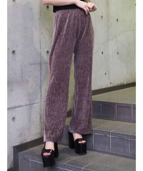 EMODA（エモダ）の「グロスフィットフレアパンツ（その他パンツ・レディース・ブラック/パープル/ブラウン/ブルー・FREE）」の2枚目の写真