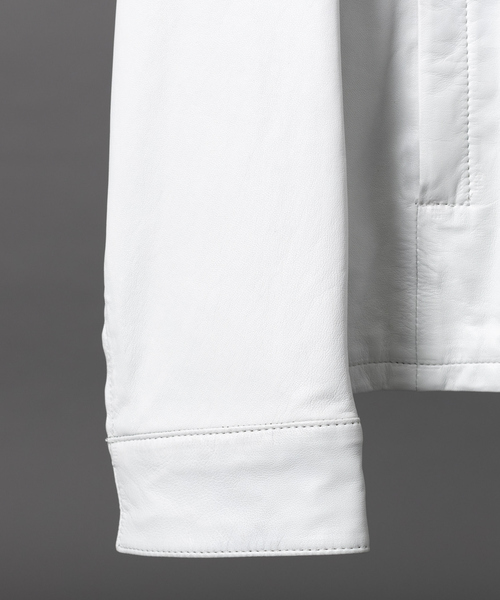 5351 POUR LES HOMMES（ゴーサンゴーイチプールオム）の「ウォッシャブルラムレザーシャツ（ブルゾン・メンズ・ホワイト/ブラック・44/46）」の7枚目の写真