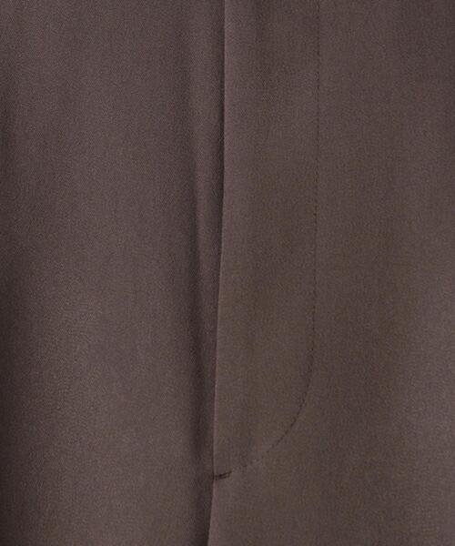 BEAUTY&YOUTH UNITED ARROWS（ビューティーアンドユースユナイテッドアローズ）の「BY レーヨンブレンドテーパードパンツ ◆（その他パンツ・レディース・ダークブラウン/ブラック/ナチュラル・SMALL/LARGE/MEDIUM）」の6枚目の写真