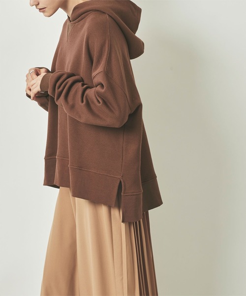 titivate（ティティベイト）の「ﾘﾗｯｸｽｿﾌﾄｶｯﾄｿｰﾌｰﾄﾞﾊﾟｰｶｰ（パーカー・レディース・ブラック/オリーブ/ブラウン系その他/グレイッシュベージュ・FREE）」の7枚目の写真