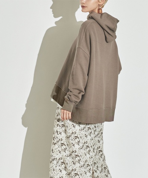 titivate（ティティベイト）の「ﾘﾗｯｸｽｿﾌﾄｶｯﾄｿｰﾌｰﾄﾞﾊﾟｰｶｰ（パーカー・レディース・ブラック/オリーブ/ブラウン系その他/グレイッシュベージュ・FREE）」の10枚目の写真