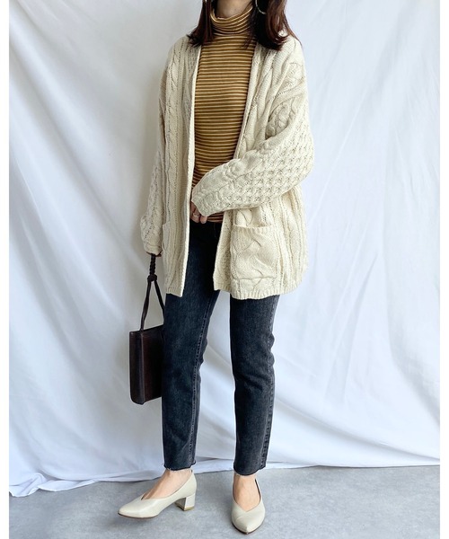 She's Closet(シーズクローゼット)の「裏起毛ハイネックボーダーカットソー(Tシャツ/カットソー・レディース・ホワイト/ブラック/グレー/キャメル・FREE)」の11枚目の写真
