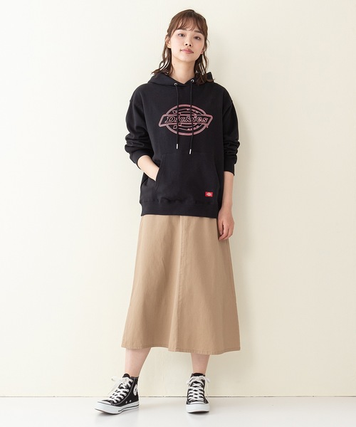 Dickies(ディッキーズ)の「【DICKIES/ディッキーズ】裏毛ロゴプリントパーカー ビッグロゴプリント(パーカー・レディース・ホワイト/ブラック/イエロー・MEDIUM/LARGE)」の12枚目の写真